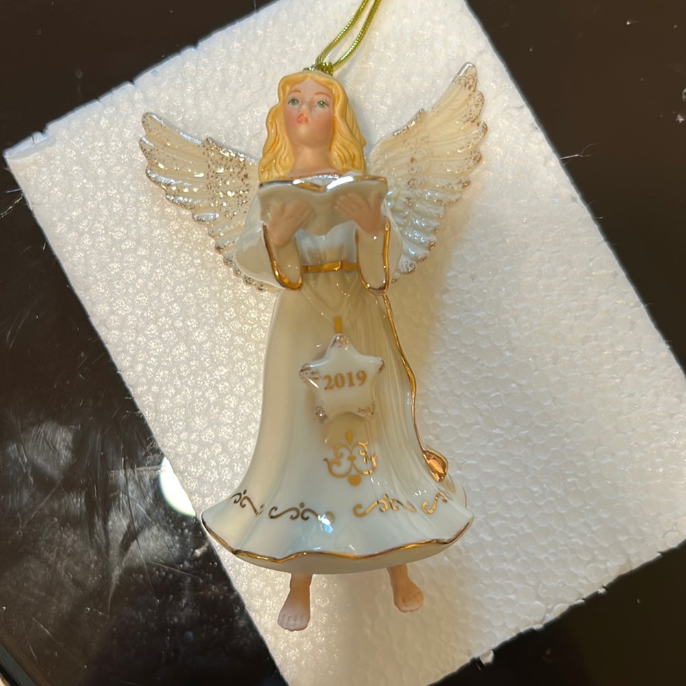Lenox 2019 Angels Heavenly Song . NIB